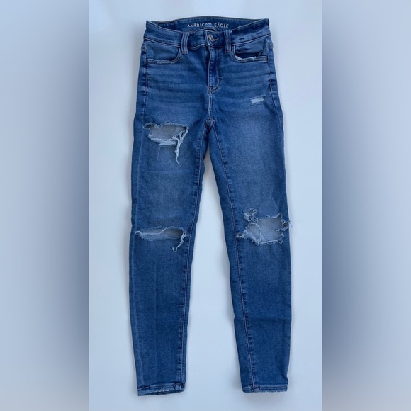 American Eagle Women's Next Level Stretch Destroyed Hi-Rise Jegging Size 0 Short - Picture 1 of 11